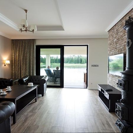 Golfbay Villa Senica Exterior photo
